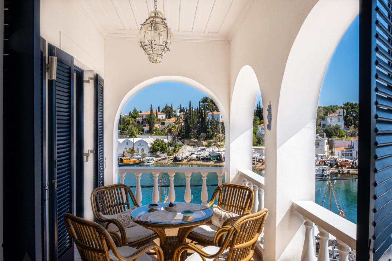 سبيتسيس Porto Vecchio Luxury Suites المظهر الخارجي الصورة