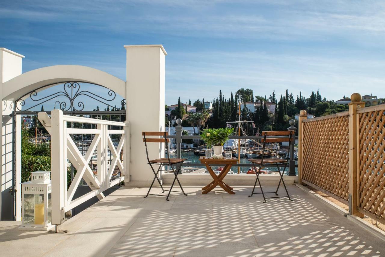 سبيتسيس Porto Vecchio Luxury Suites المظهر الخارجي الصورة
