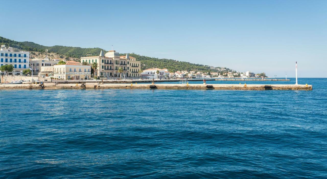 سبيتسيس Porto Vecchio Luxury Suites المظهر الخارجي الصورة